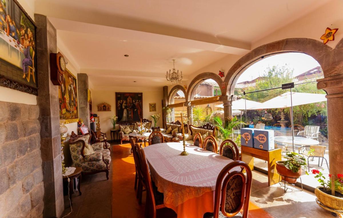 Fuente de Agua Hotel - Housity