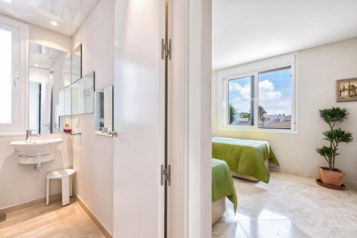 Villa Aquarelle by Rafleys - Housity