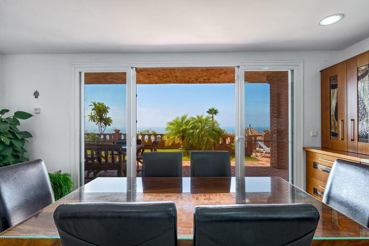 Villa Aquarelle by Rafleys - Housity