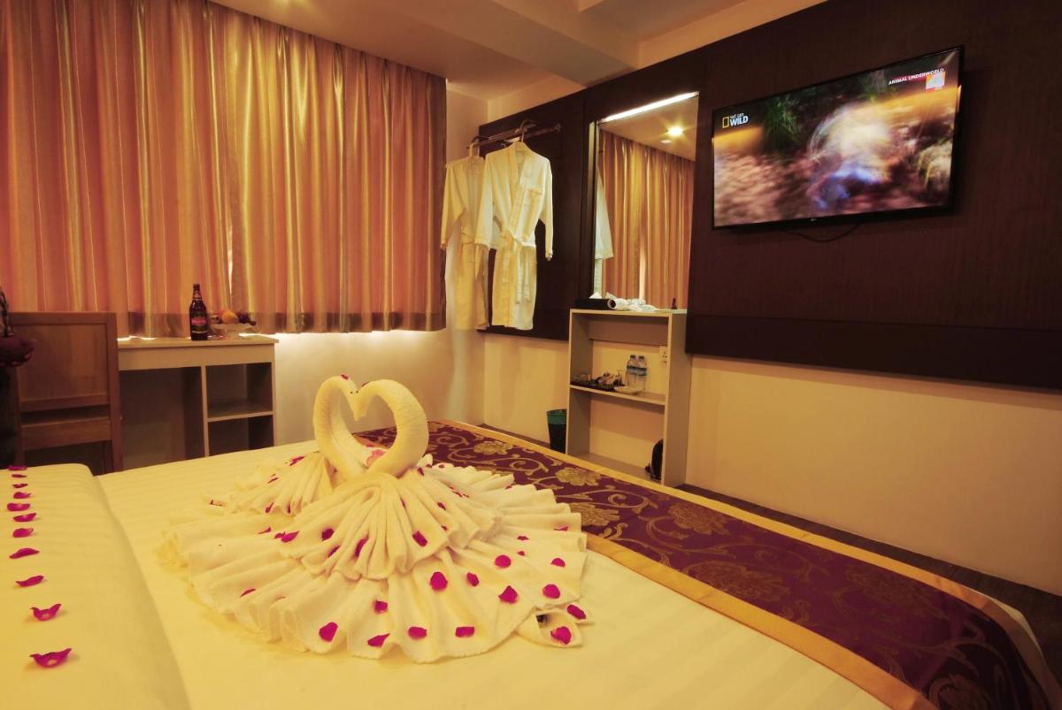 The Hotel Mawtin - Housity