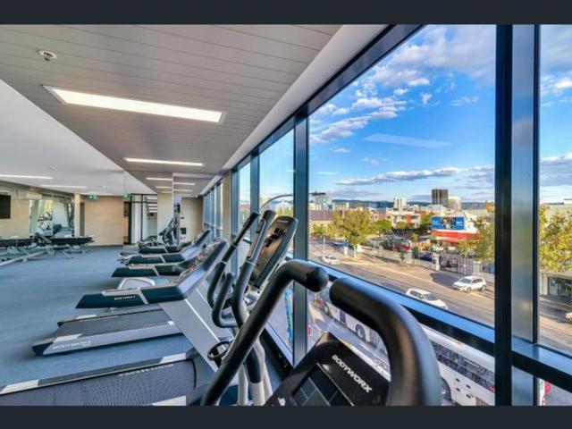 Suitetrails - RNR Serviced Apartments Adelaide - Grote St.