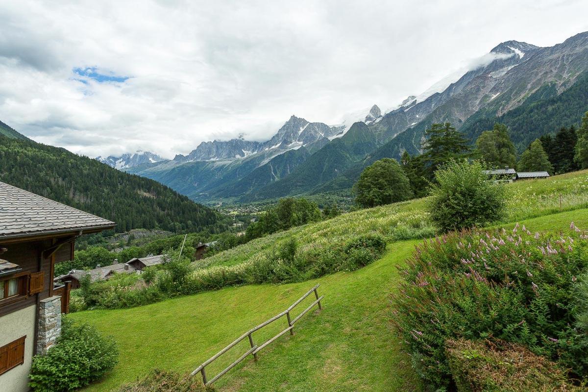 Apartment Refuge de Bellachat, Alpes Agency, Les Houches, Sleeps 4 - Housity