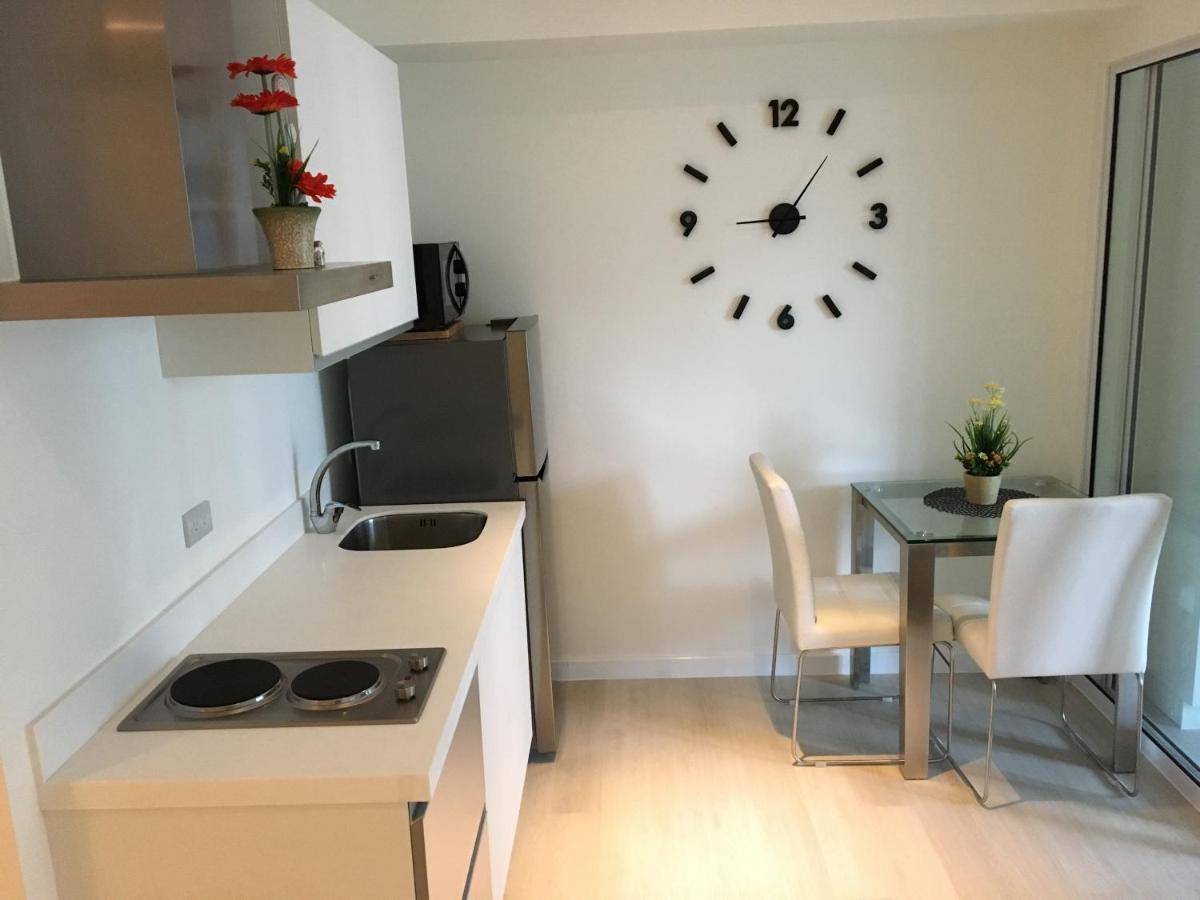 Cozy 1BR w/ Balcony at AZURE - Housity