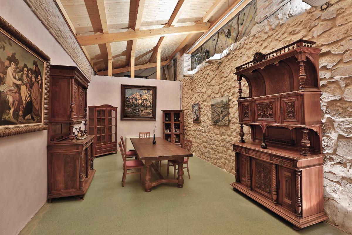 Imagen de la galería de Hotel SPA El Lagar de Isilla, en La Vid y Barrios
