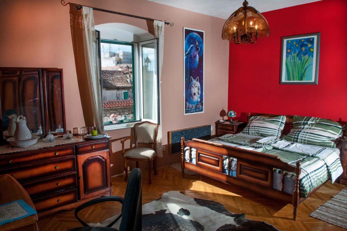 Buga And Tuga Rooms - Housity