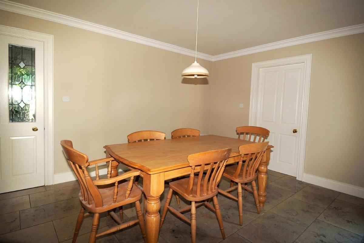 Homeplace Retreat Bellaghy Top Rated Property for Families Min 2 nights - Housity