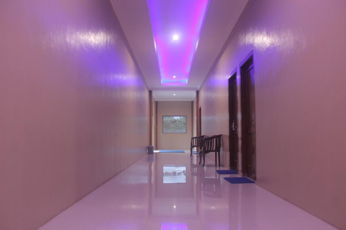 Cyka Raya Hotel - Housity
