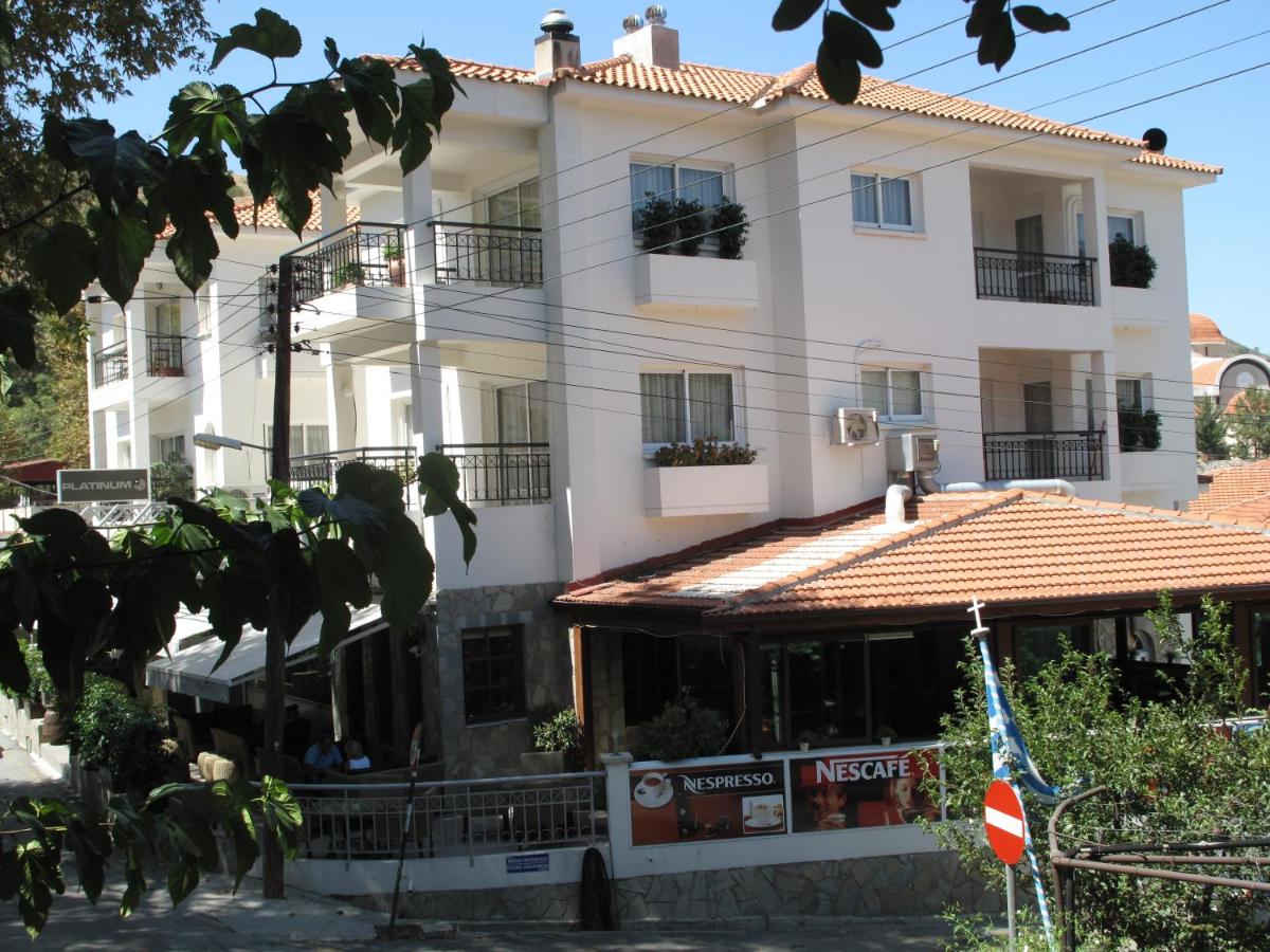 Platinum Suites - Hizvo