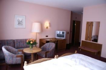 Michels Stern - Housity