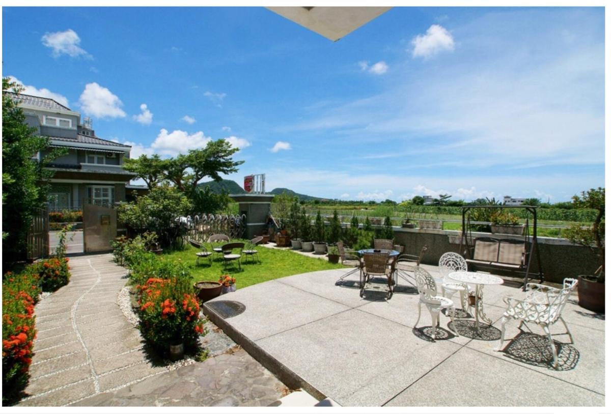Emaly Homestay - Housity