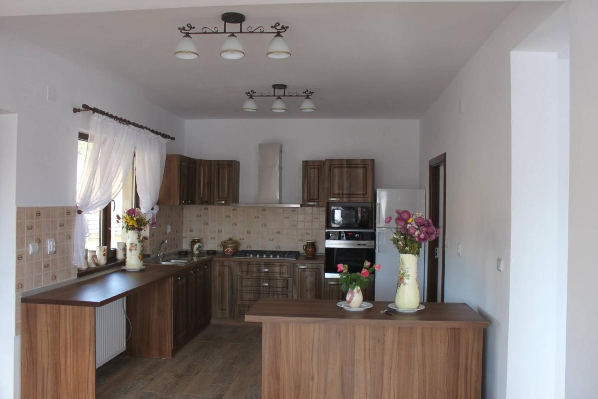 Pensiunea Catalina - Housity
