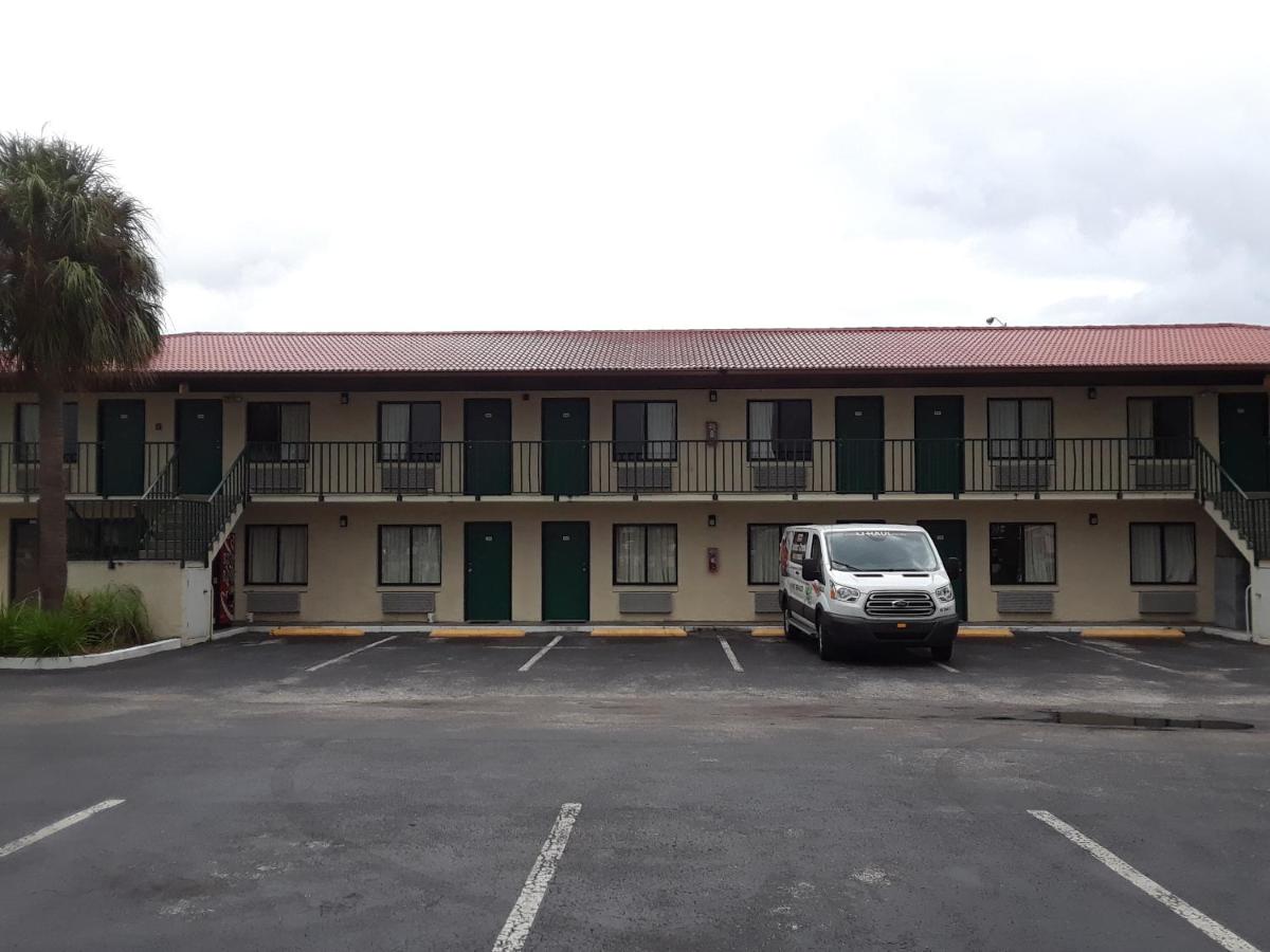 Riviera Motel - Housity