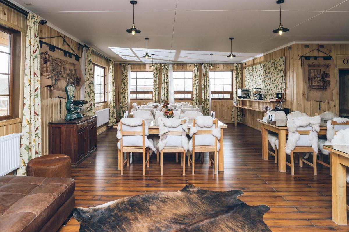 Hotel Estancia El Ovejero Patagónico - Housity