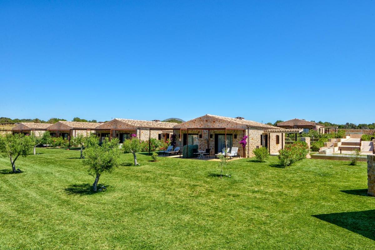 Jardín al aire libre en Hotel Son Trobat Wellness & Spa