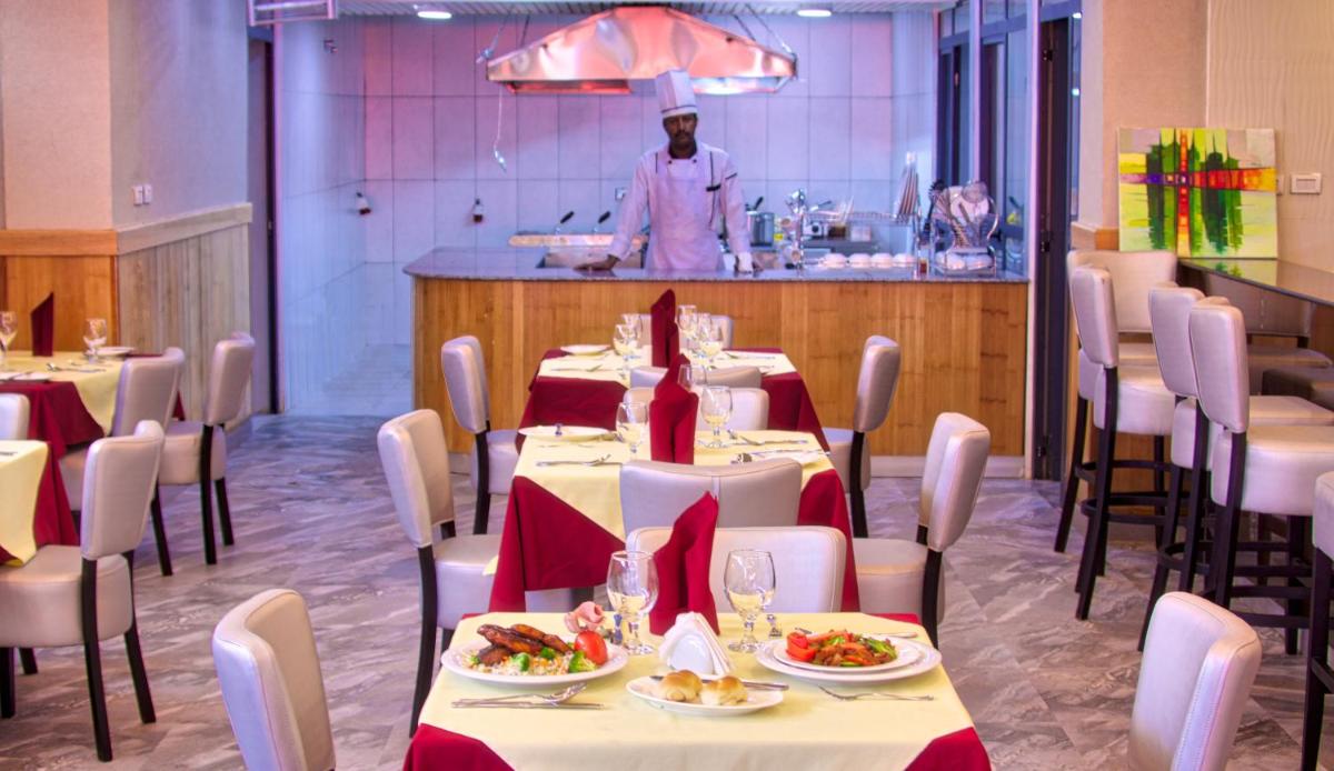 Yober Hotel - Housity