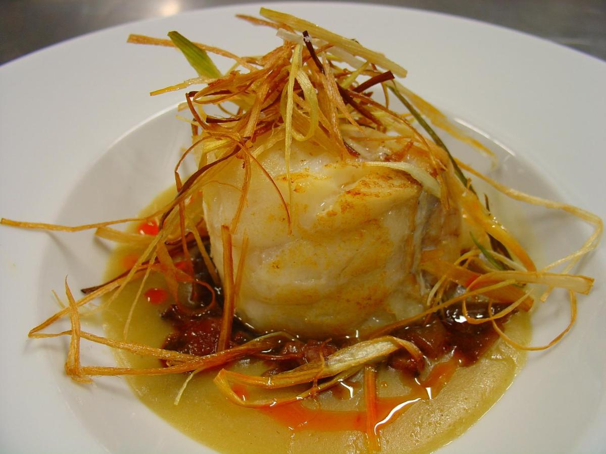 Comida en o cerca de este hotel