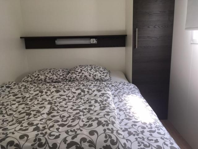 Mobile House on Drage Beach - Housity