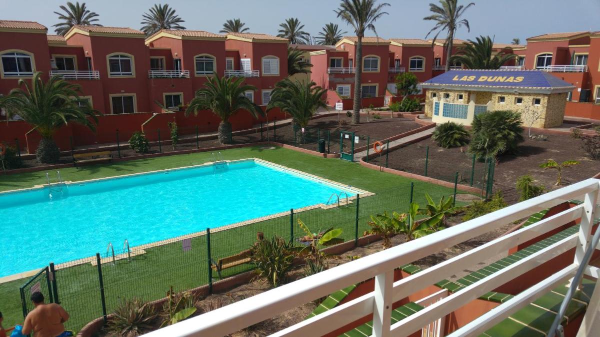 Romantic Sunny Apartment - Housity