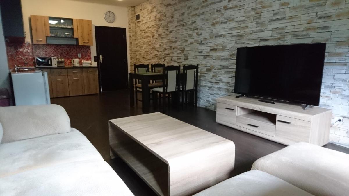 TES Flora Apartments - Housity