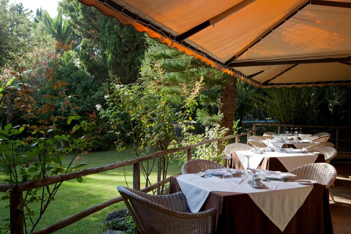 Jardín al aire libre en Lago Garden Apart-Suites & Spa Hotel