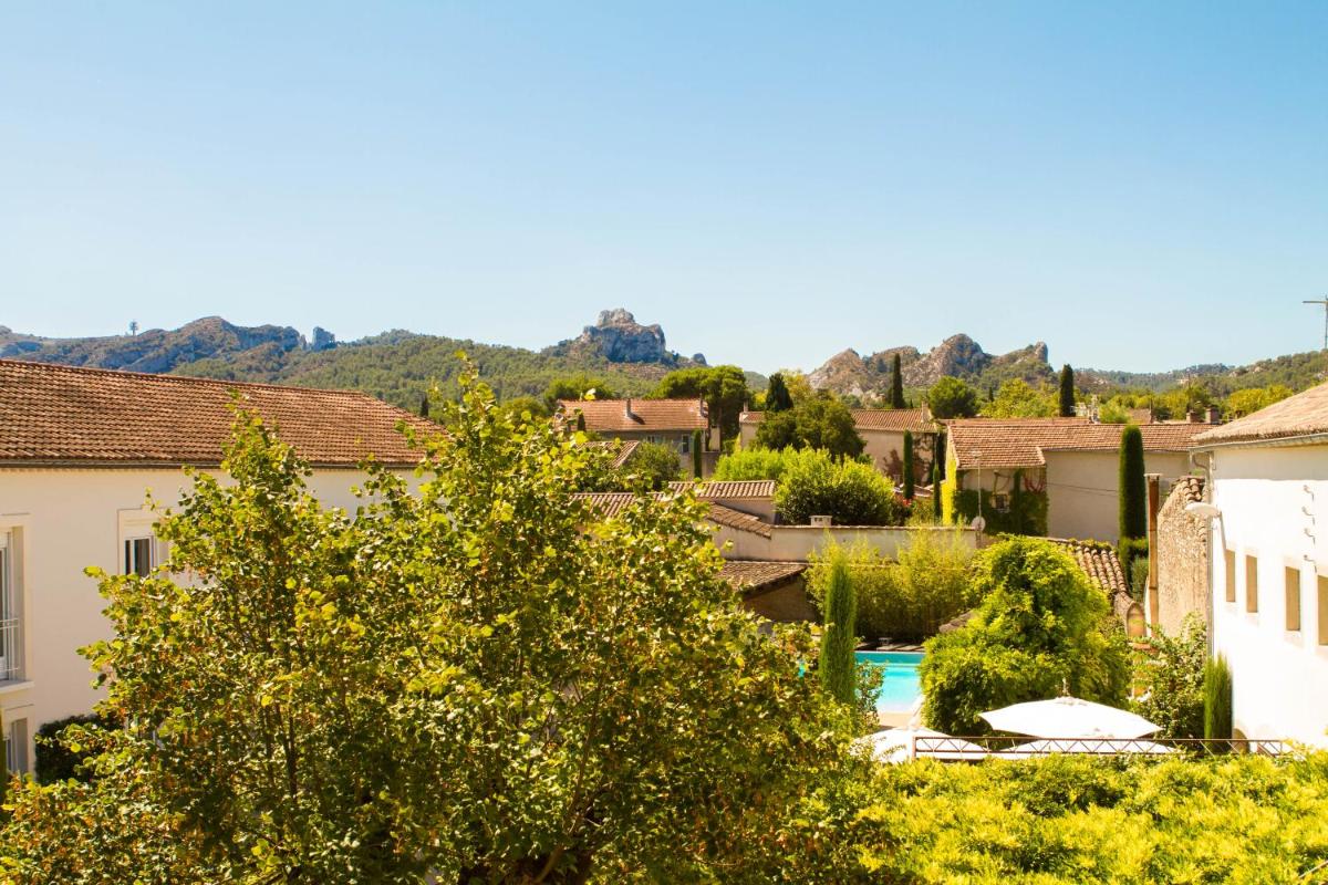 Vue générale sur la montagne ou vue sur la montagne depuis l'hôtel