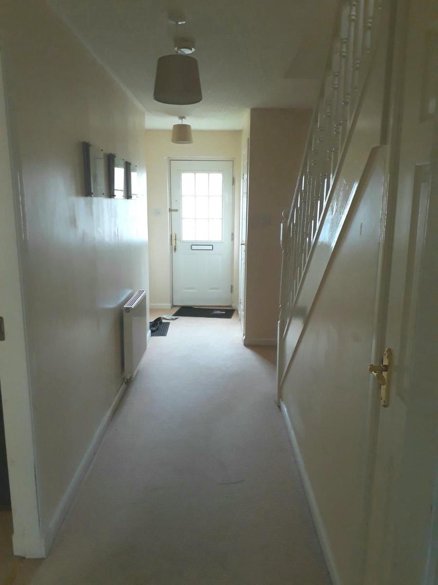Handy Dale House - Housity