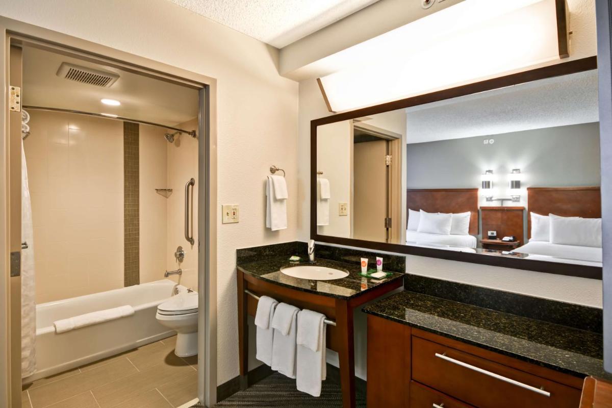 Hyatt Place Memphis Germantown - Housity