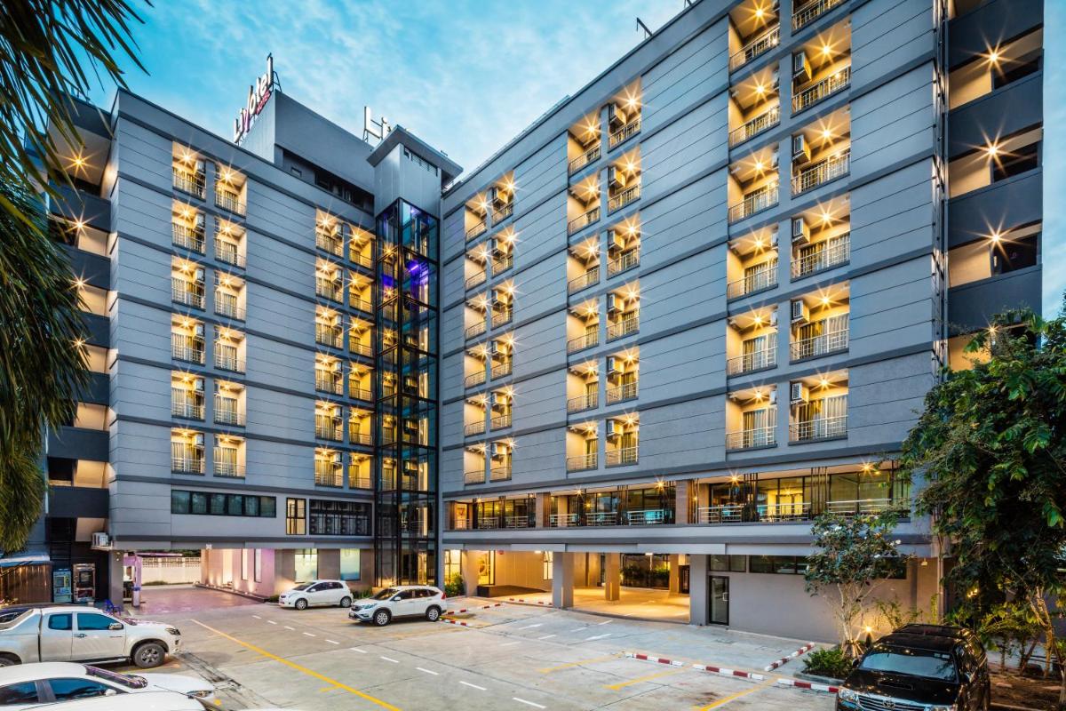 Livotel Hotel Hua Mak Bangkok - Housity