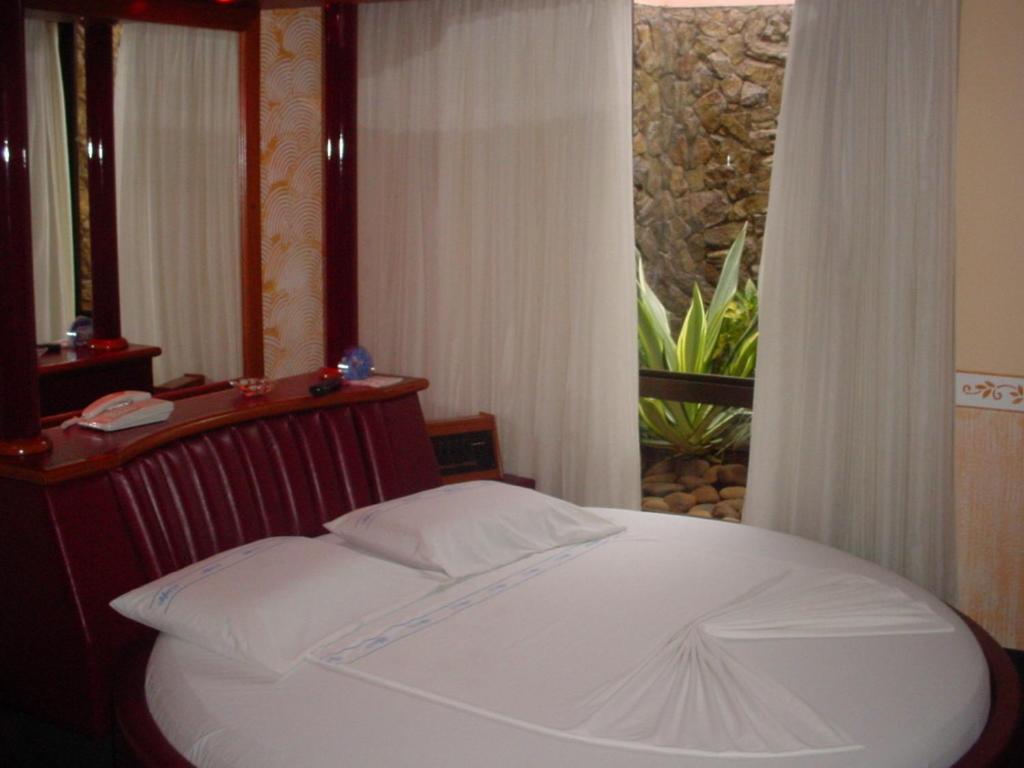 Hotel Paradise - Housity