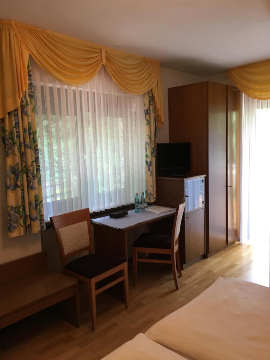 Gasthof zur Sonne Winzenhohl - Housity