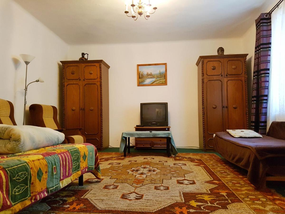 Kúti Vendégház - Housity