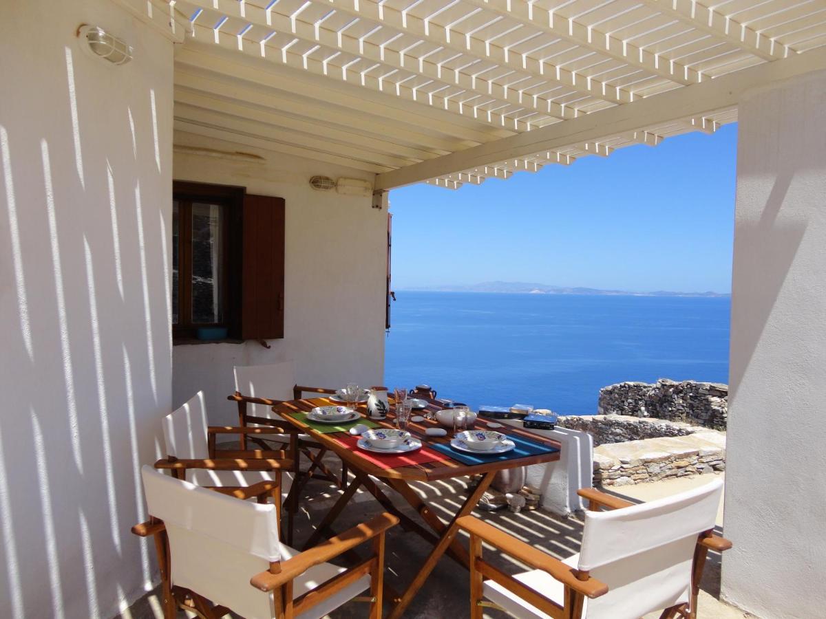 Villa Thori at Poulati Sifnos - Housity