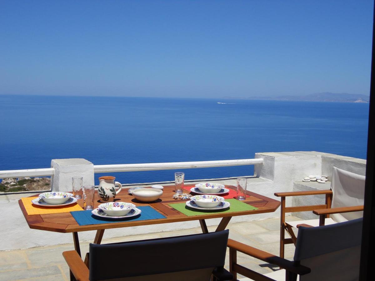 Villa Thori at Poulati Sifnos - Housity