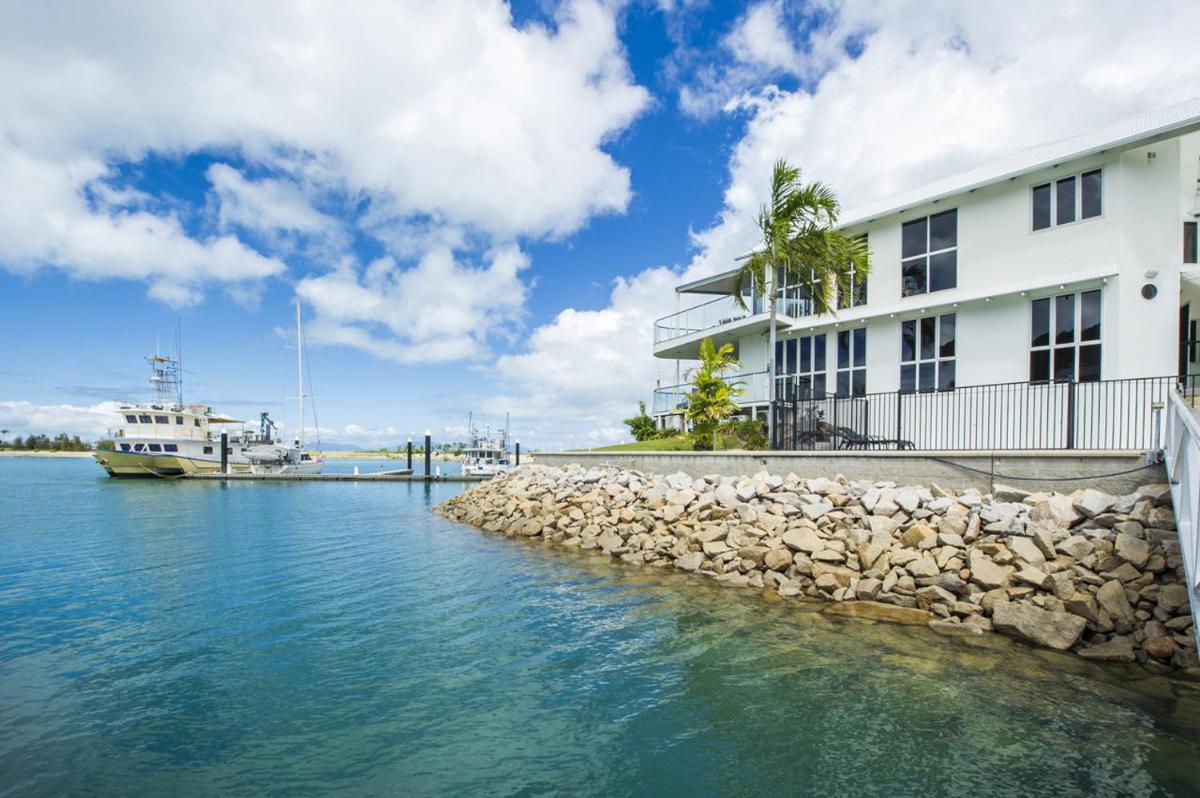 Waters Edge Townhouse 2 - Housity