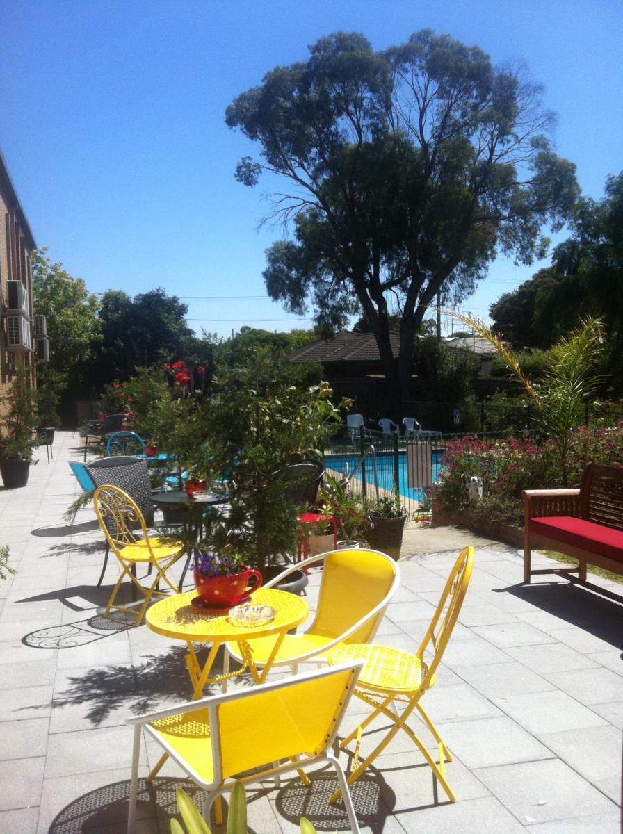 Parkwood Motel & Apartments - Housity