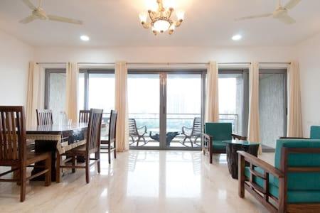 Isec Apartment - Housity