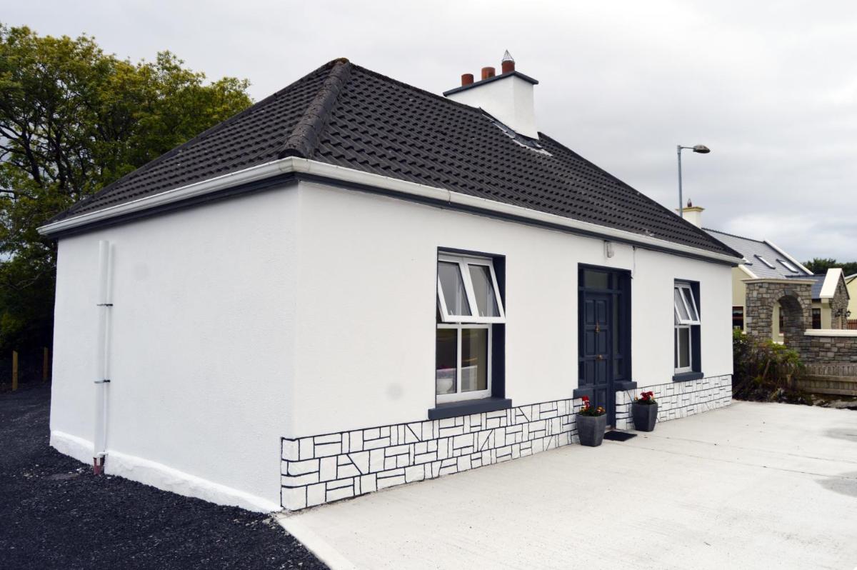 Ash Tree Cottage - Housity