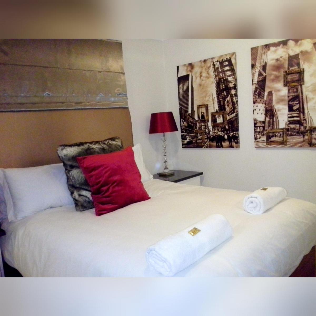 Stylish Gem - Housity