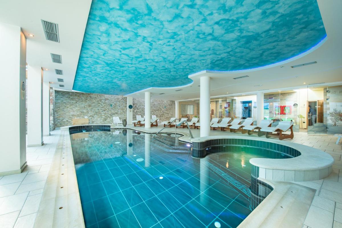 Hotel Alpenrose Wellness - Housity
