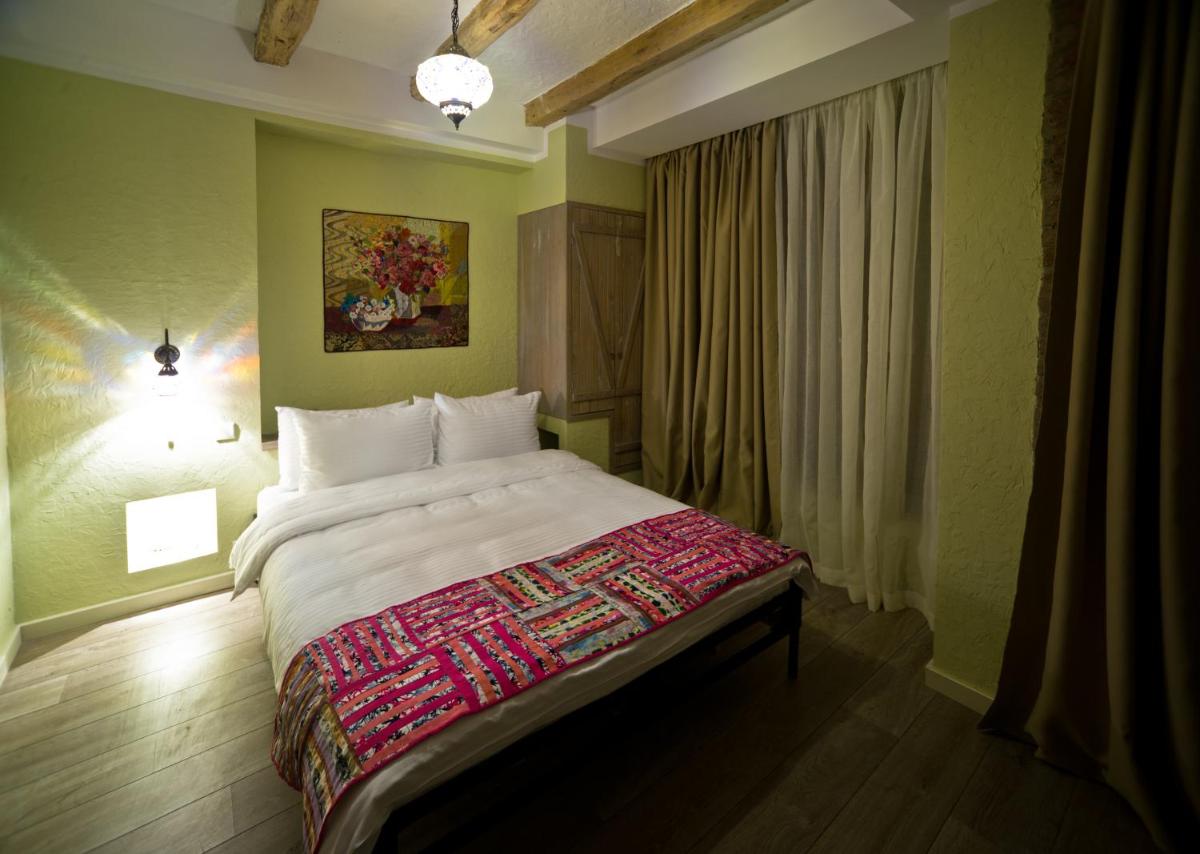 No12 Boutique Hotel - Housity