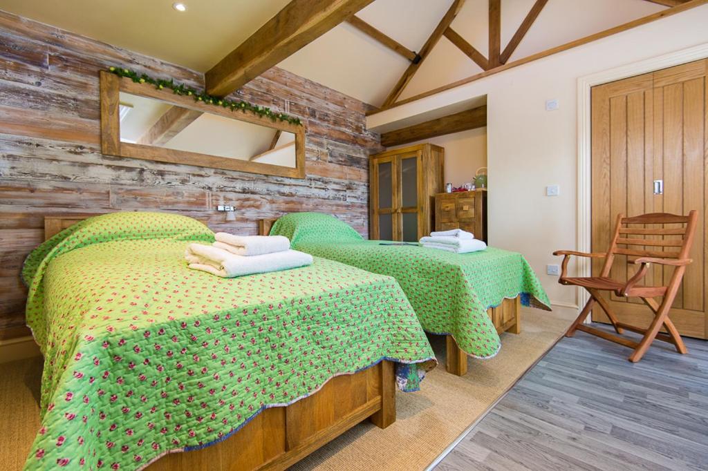 Widbrook Barns - Housity