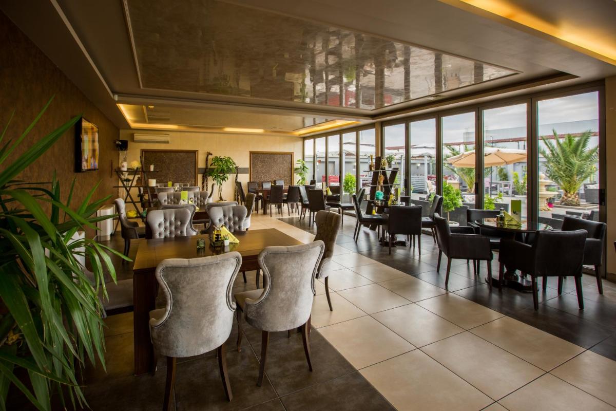 Plaza Hotel Plovdiv - Housity