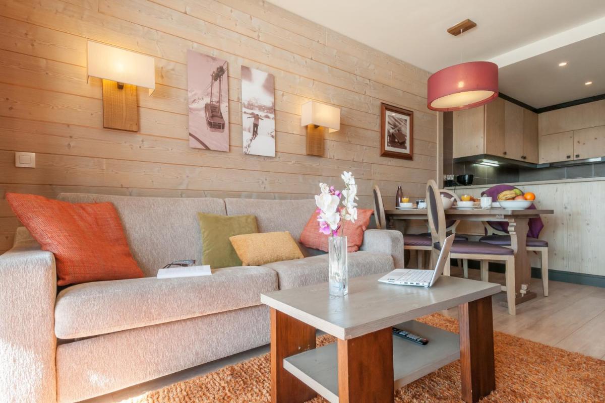 Cuisine ou kitchenette dans l'établissement Résidence Pierre & Vacances Premium L'Amara