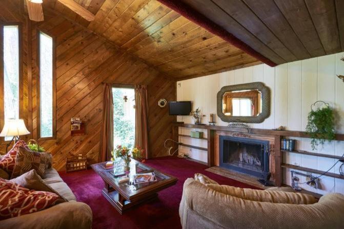 Cozy Cottage - Housity