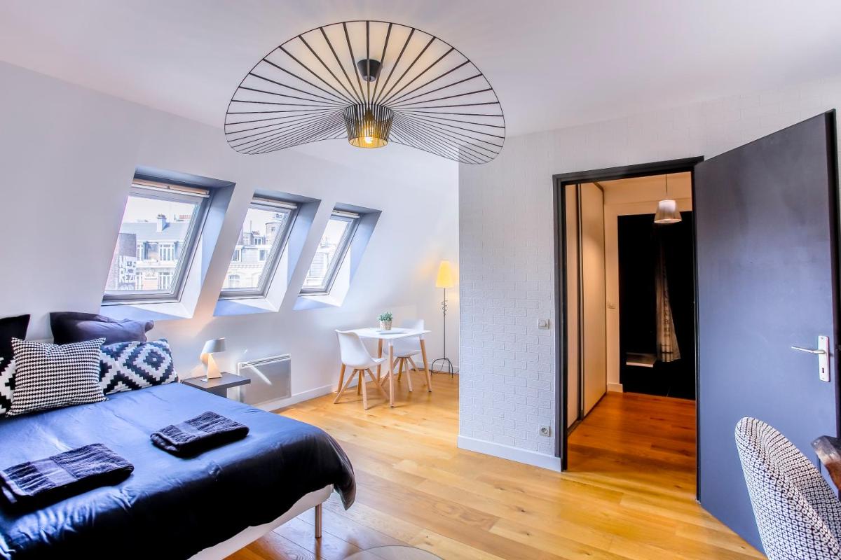 Appartement Design Hyper Centre Lille - NETFLIX wifi Fibre - Parking - Housity