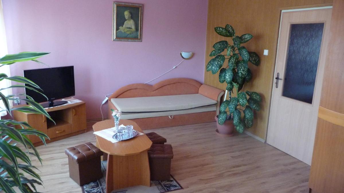 Hotel Štadión - Housity