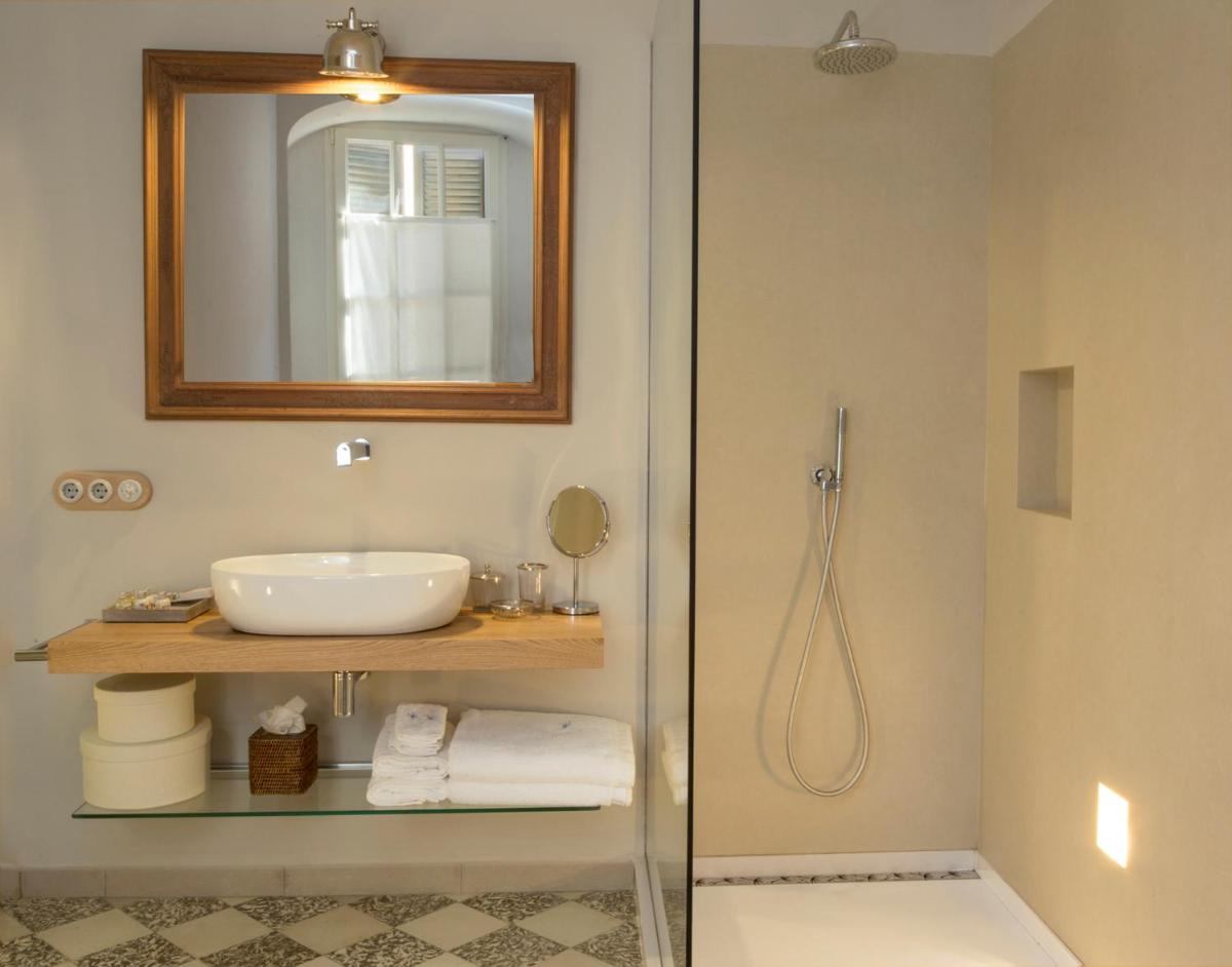 Un baño de Jardí de Ses Bruixes Boutique Hotel