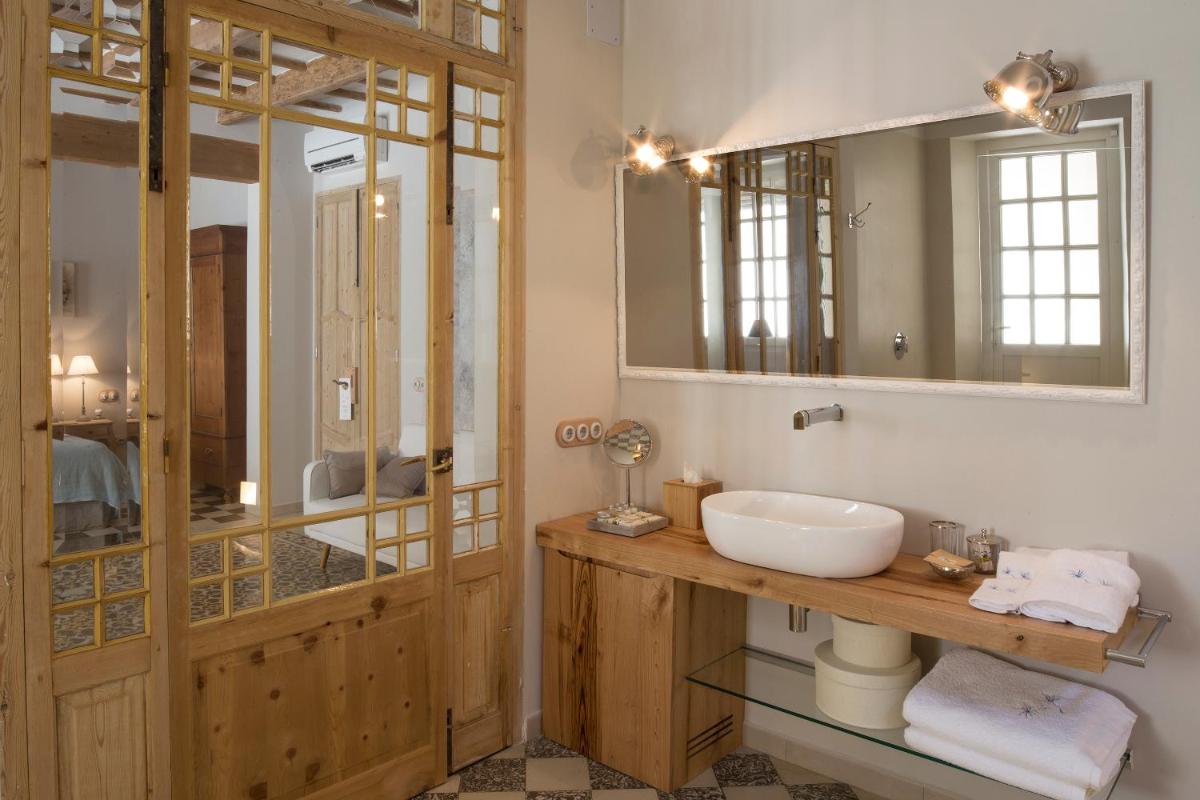 Un baño de Jardí de Ses Bruixes Boutique Hotel