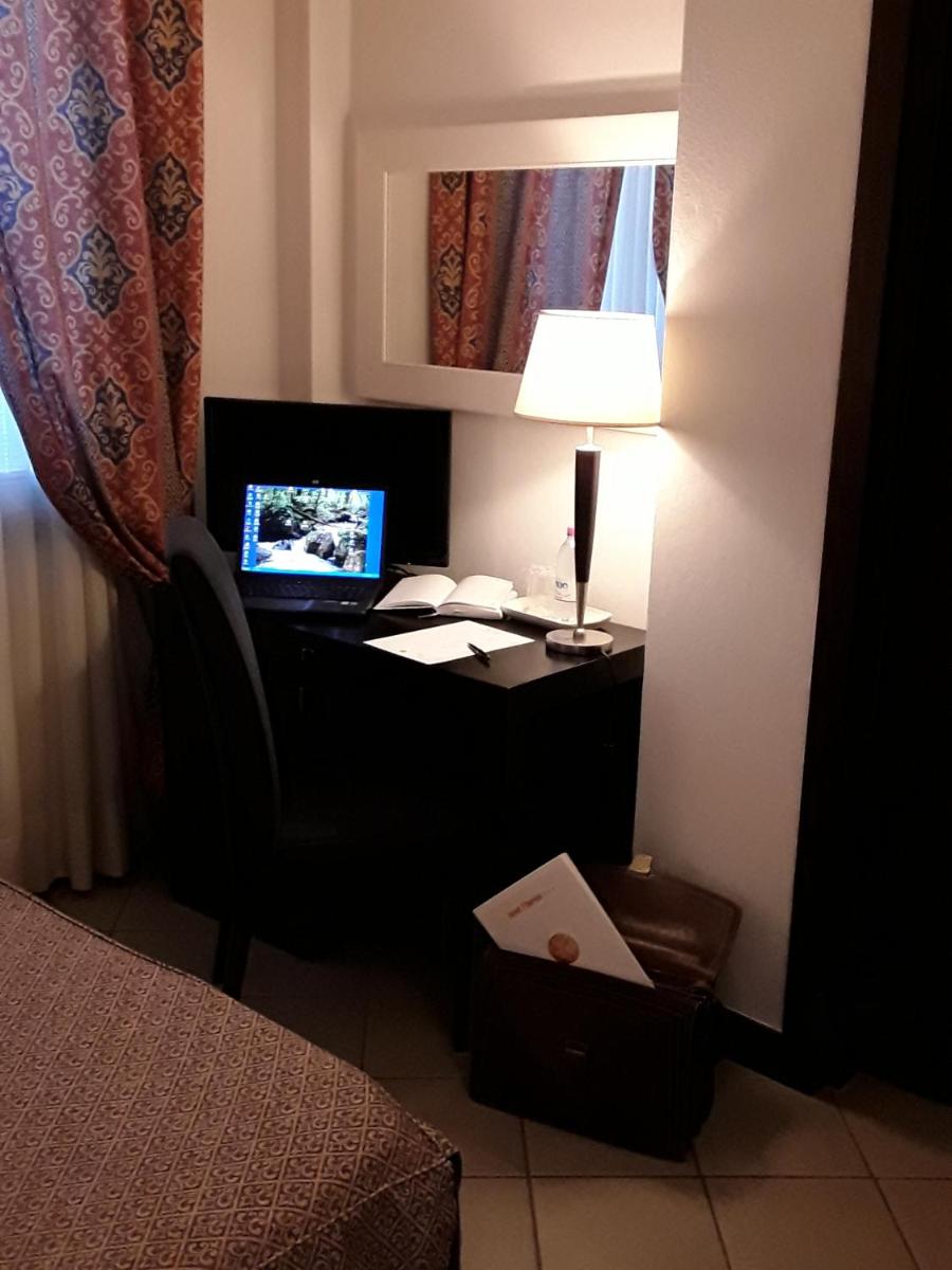 Hotel I' Fiorino - Housity