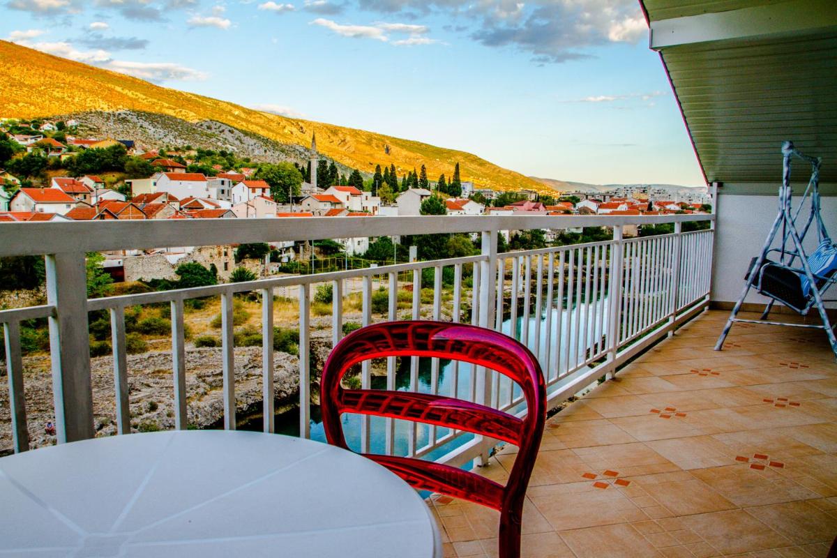 Magic river view Apartment - Housity